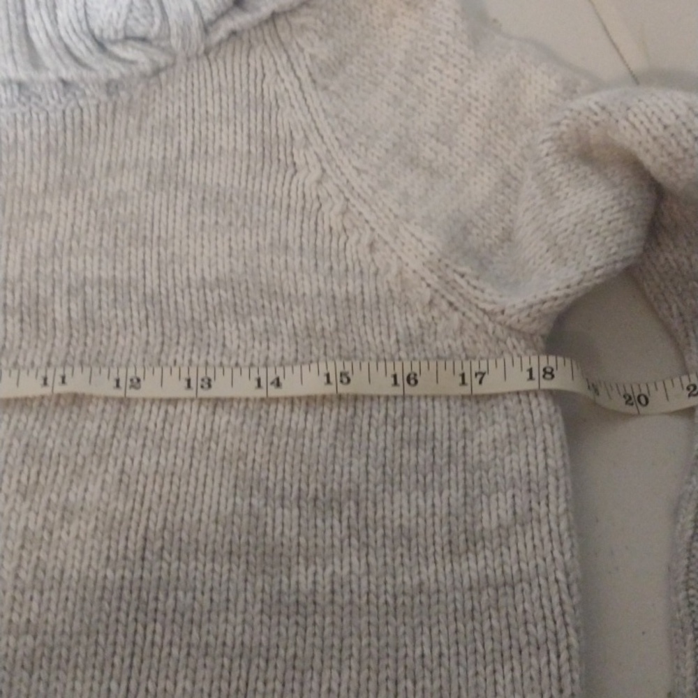White House Black Market Grey and White Gradient Chunky Knit Sweater size large - Picture 5 of 8